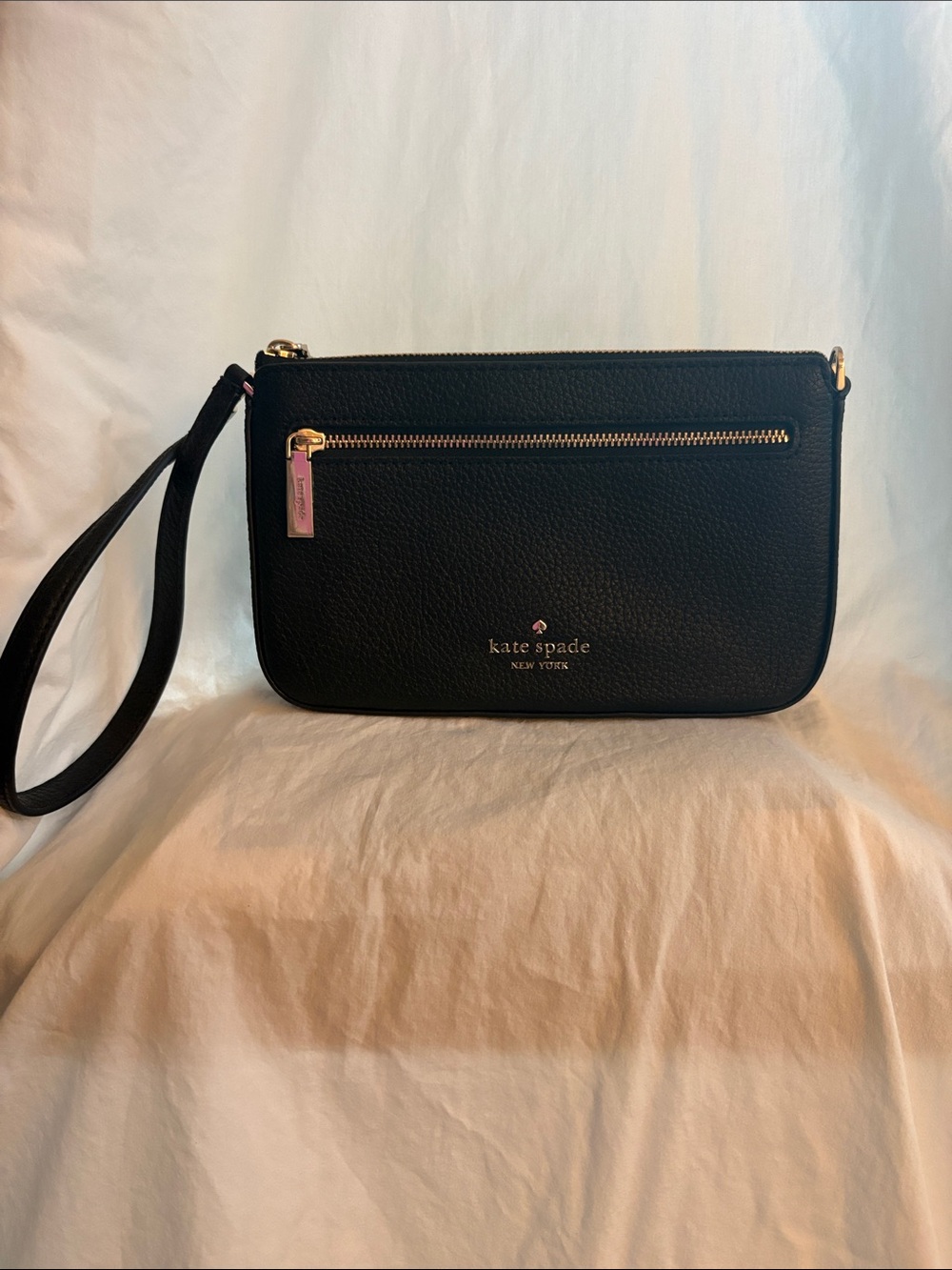 kate spade new york | black pebbled leather wristlet with gold hardware | NWOT